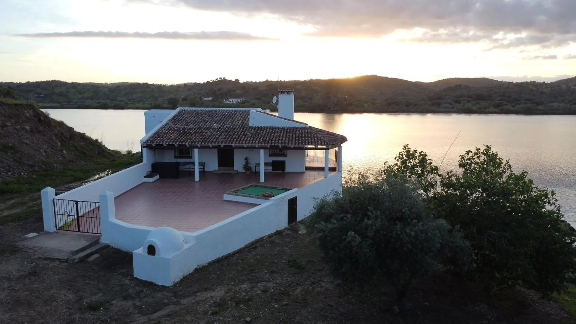 Excelente Casa Junto Al Rio Villa Huelva